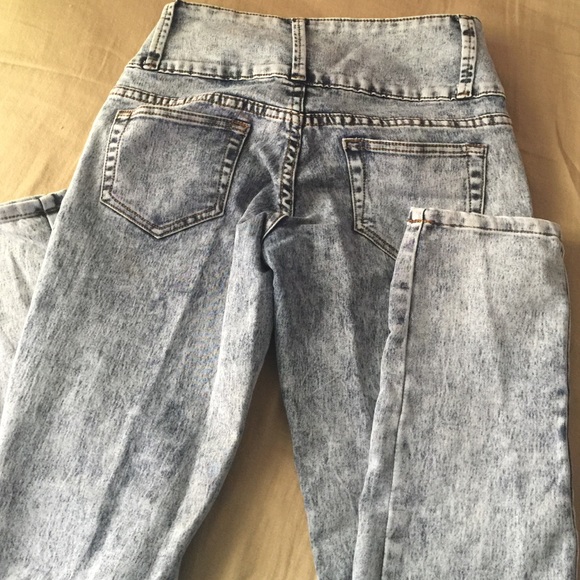 Highwasted pants - Picture 2 of 2