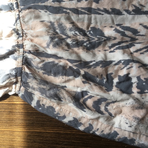 Abstract romper - Picture 3 of 4