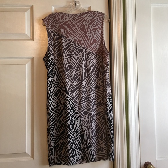 BCBGMaxAzria - Picture 2 of 4