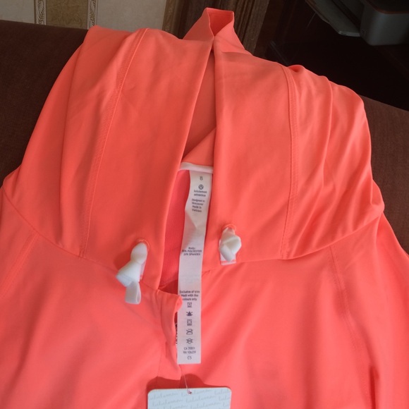 lululemon athletica Jackets & Coats - Lululemon nwt sunshowers jacket lululemon athletica Jackets & Coats - Lululemon nwt sunshowers jacket