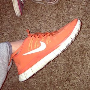 Orange Nike free run 5.0