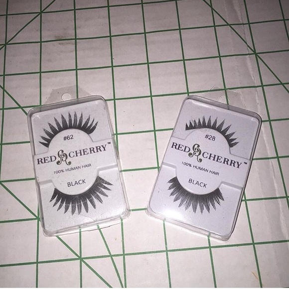 Eye lashes
