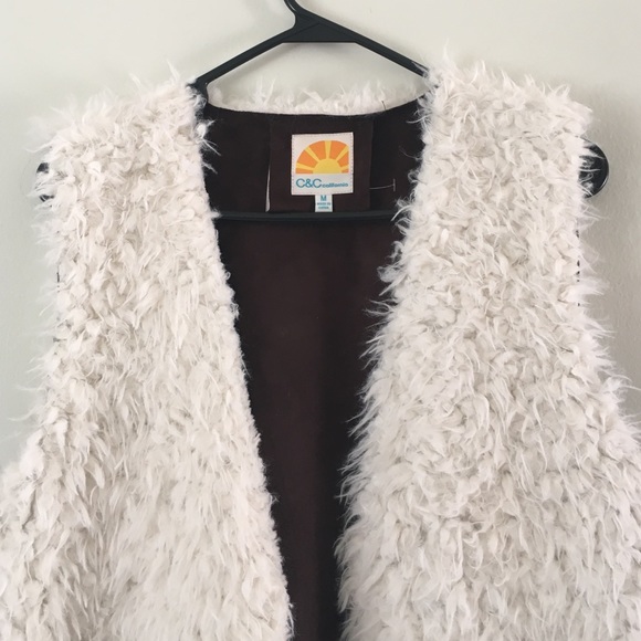 Faux Yeti white vest size M - Picture 2 of 3