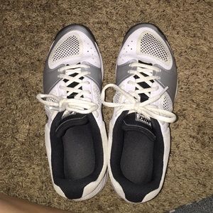 Max Air Nike volleyball shoes