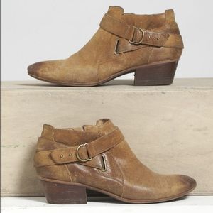 Clarks Women's Leather Booties⚡️