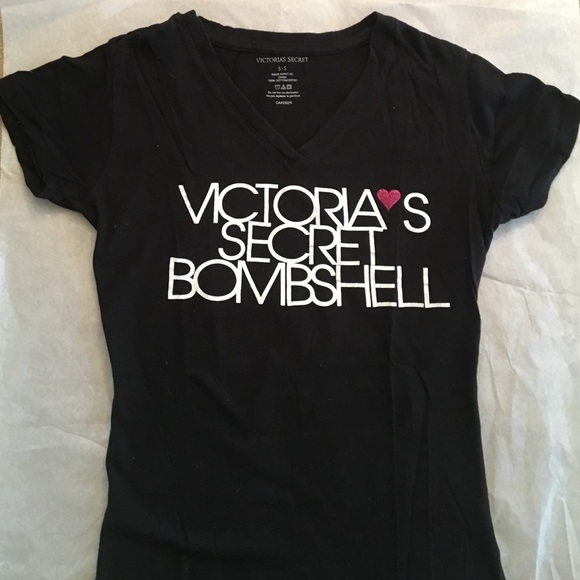 VS Bombshell V neck tee