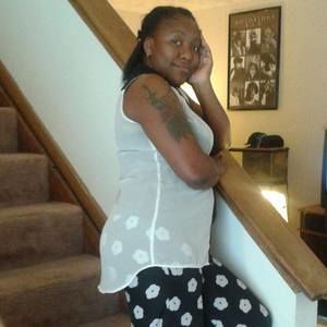 Meet your Posher, Latosha