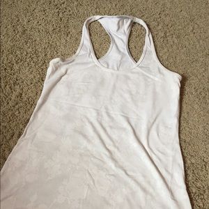 Lulu lemon tank