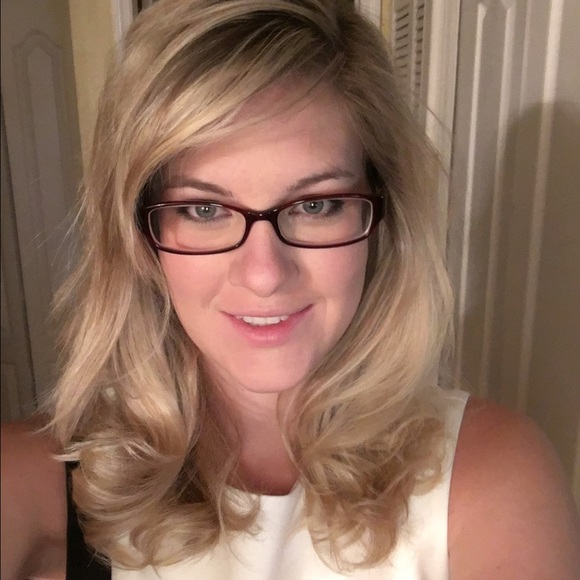 Meet your Posher, Erica - Picture 1 of 1