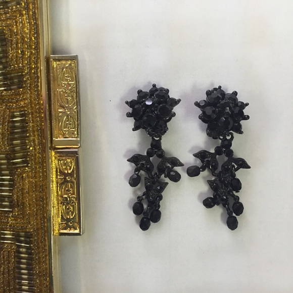 Vintage Black rhinestone dangle clip on earrings