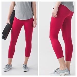 Lululemon zone in crop size 6