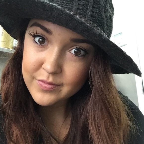 Meet your Posher, Jenny - Picture 1 of 1