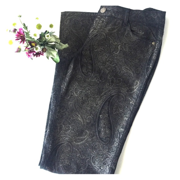 Soft gold paisley black style jeans/pants 🍀