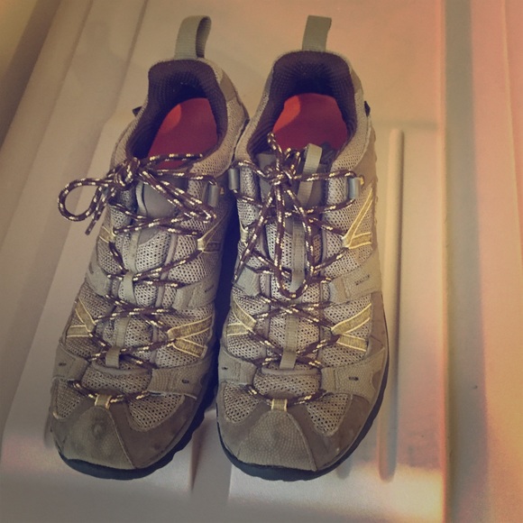 Merrill Hiking shoes