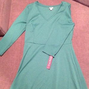 Kelly green V Neck Dress