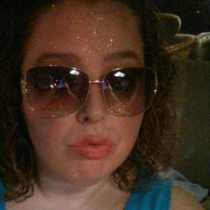 Meet your Posher, Krystal