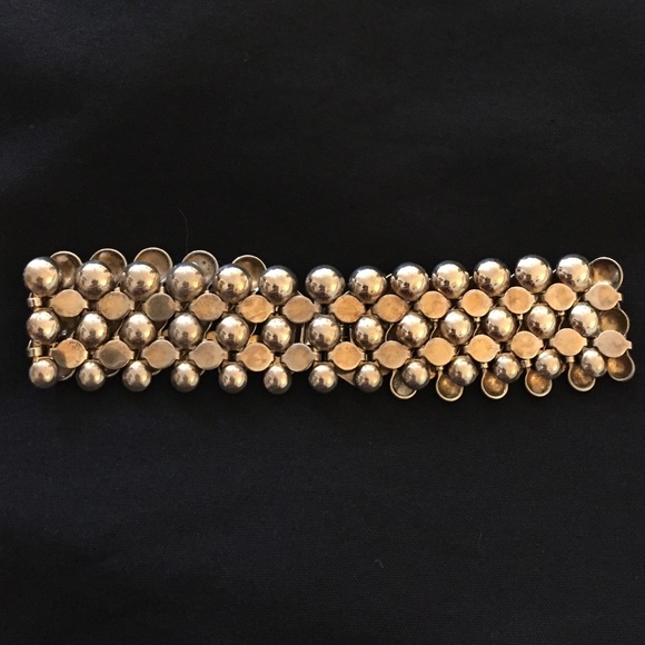 👀Wide Gold Toned Bracelet