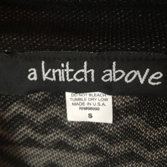 AZTEC CARDIGAN - Picture 3 of 3