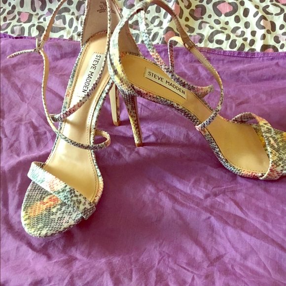 Spring Heels💋 - Picture 1 of 2