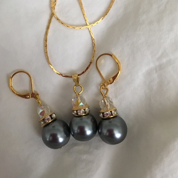 Earring pendant sets. - Picture 4 of 4