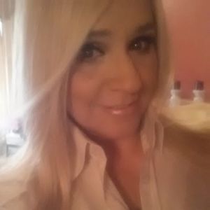 Meet your Posher, Claudia