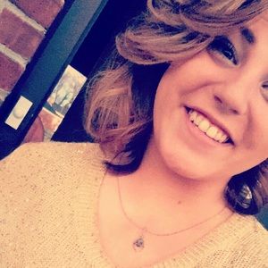 Meet your Posher, Megan