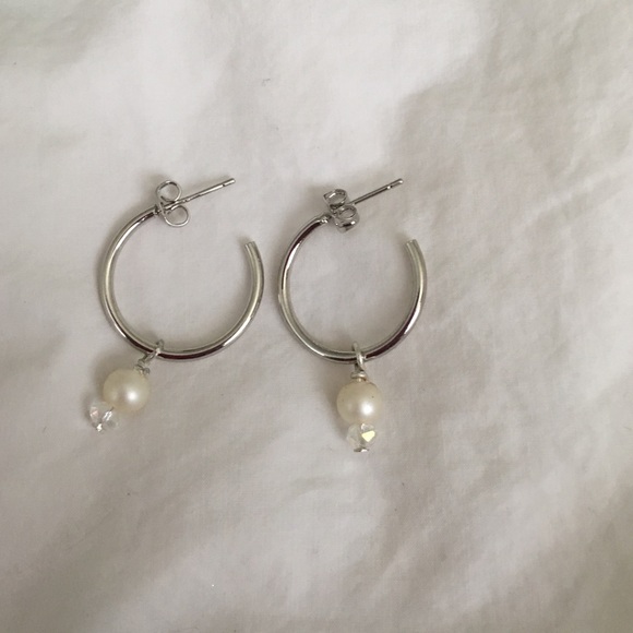 Earring - Picture 4 of 4