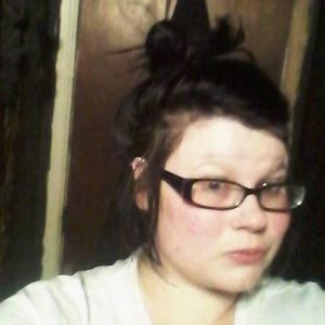 Meet your Posher, Courtney