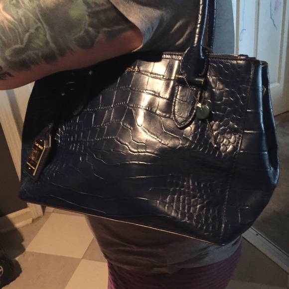 Lauren Ralph Lauren purse! Additional pictures - Picture 2 of 2