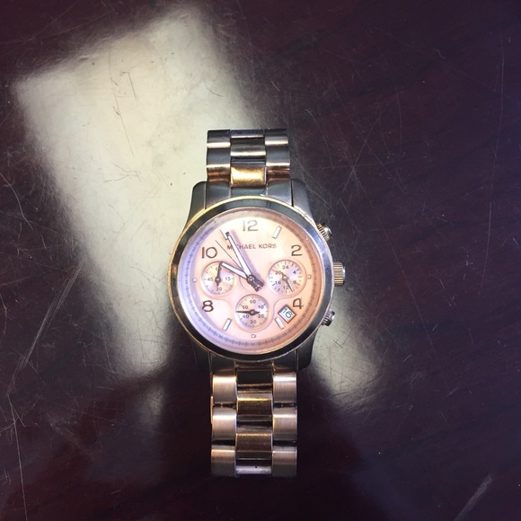 Michael Kors rose gold watch