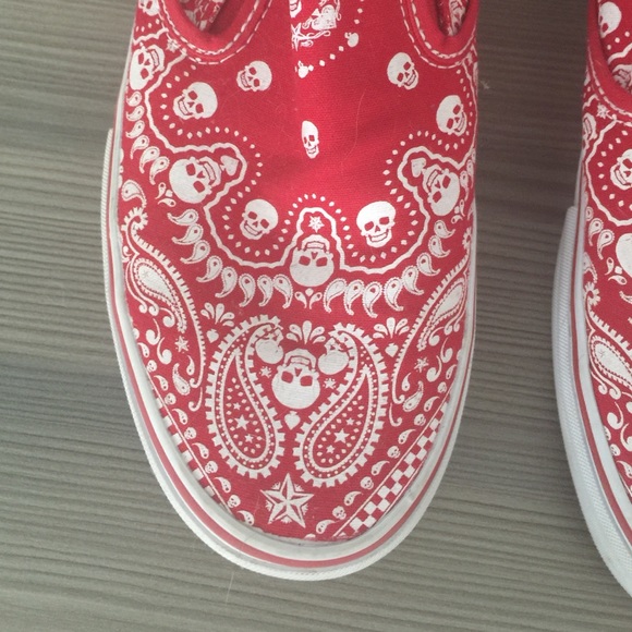 red bandana vans shoes