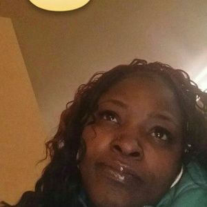 Meet your Posher, Regina