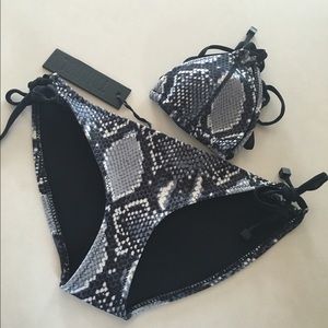 AUTHENTIC TRIANGL BIKINI FULL