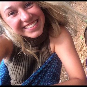 Meet your Posher, Leslie