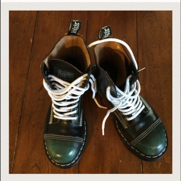 Dr. marten Boots
