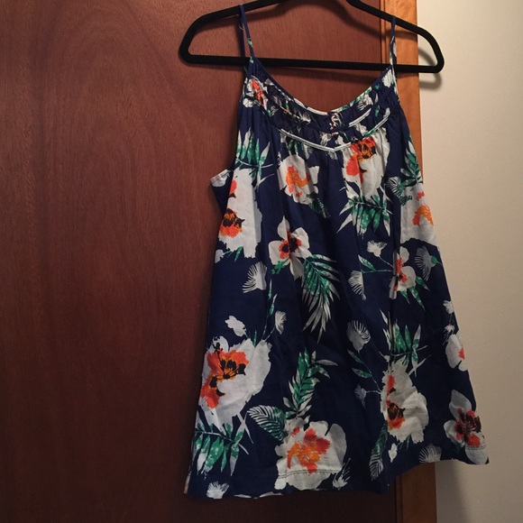 Patagonia navy floral tanks