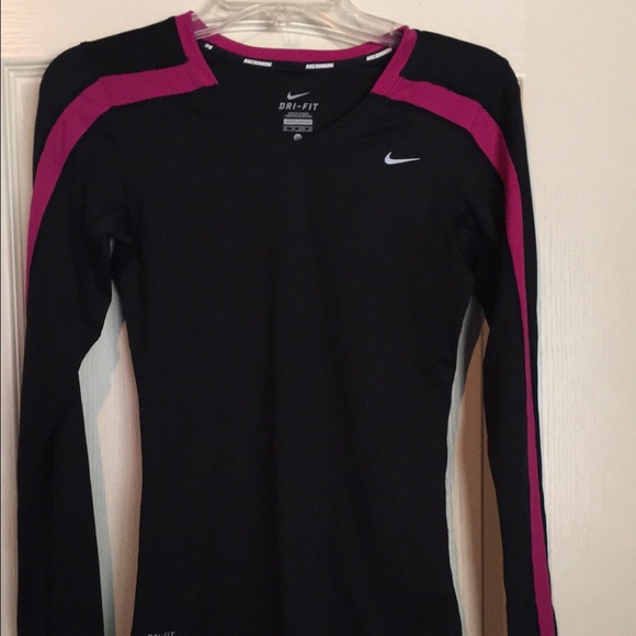 Nike top - Picture 1 of 1