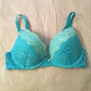 VS Dream Angels lace plunge bra