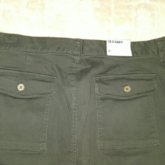 🔴 $$ "NWT" Old Navy Skirt - Picture 3 of 3