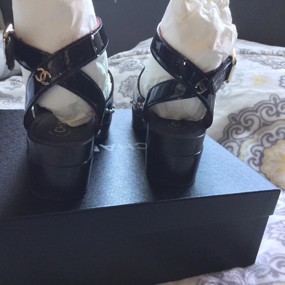 Chanel Shoes - Picture 4 of 4