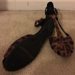 Leopard print T-strap flats