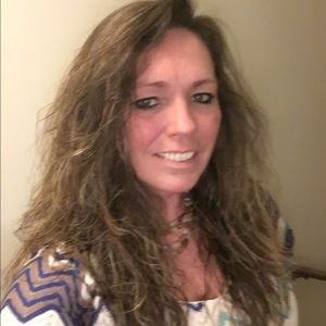 Meet your Posher, Dena