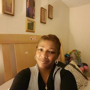 Meet your Posher, Carmelita