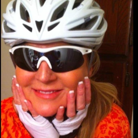 YAY🎉🎉I'm a POSH AMBASSADOR WELCOME TO MY CLOSET - Picture 4 of 7