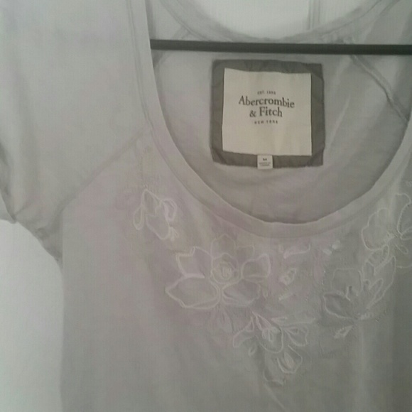 Floral pattern tee - Picture 2 of 2