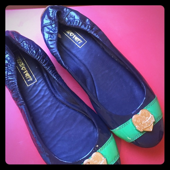 Coach flats