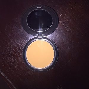 MAC STUDIO FIX POWDER FOUNDATION(NC50)💥