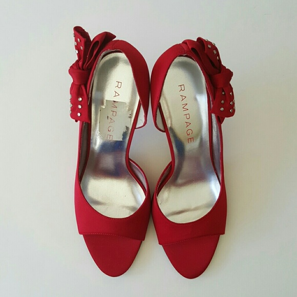 Shoes - Picture 2 of 4