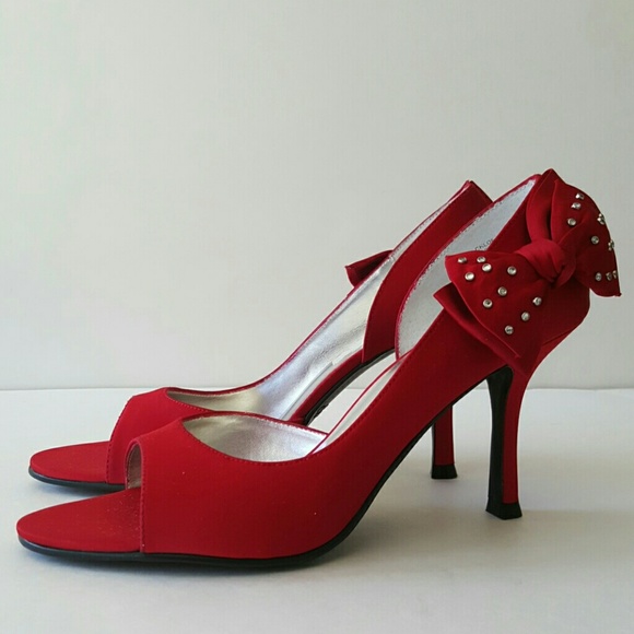 Shoes - Picture 4 of 4