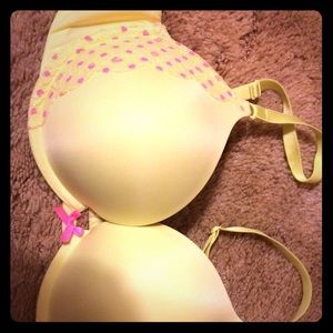Victoria Secret Sexy Tee Push Up Bra